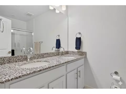 Bath - 10076 E 63rd Ave, Denver, CO 80238 photo 4 of 4