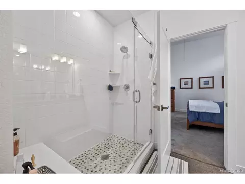 Bath - 10076 E 63rd Ave, Denver, CO 80238 photo 2 of 4