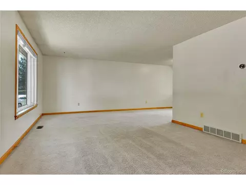 Undisclosed, Aurora, CO 80013 photo 4