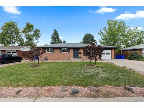 141 S Saulsbury St, Lakewood, CO 80226