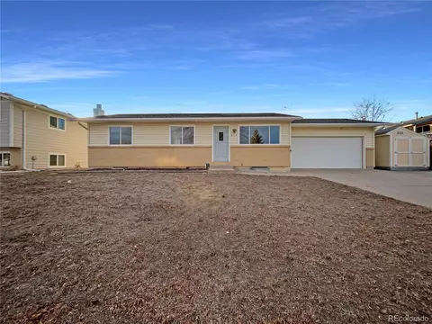 2115 S Custer Ave, Loveland, CO 80537