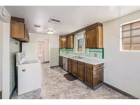 4886 Benton St, Denver, CO 80212 photo 5