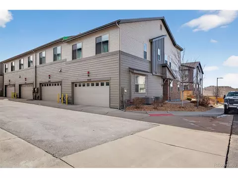 Exterior - 19518 E Sunset Cir, Centennial, CO 80015 photo 2 of 2