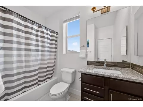 Bath - 19518 E Sunset Cir, Centennial, CO 80015 photo 6 of 6