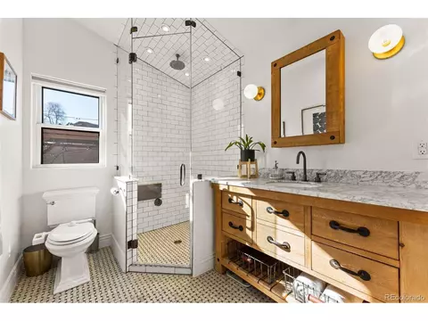 2367 N Cherry St, Denver, CO 80207 photo 18