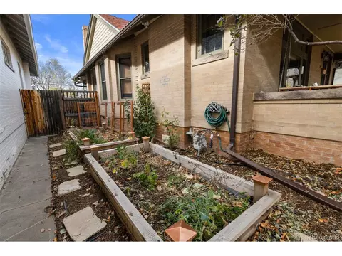 2367 N Cherry St, Denver, CO 80207 photo 29