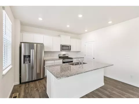 1942 Raindrop Dr, Windsor, CO 80550 photo 6