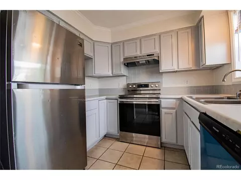 16425 E 17th Pl #B, Aurora, CO 80011 photo 5