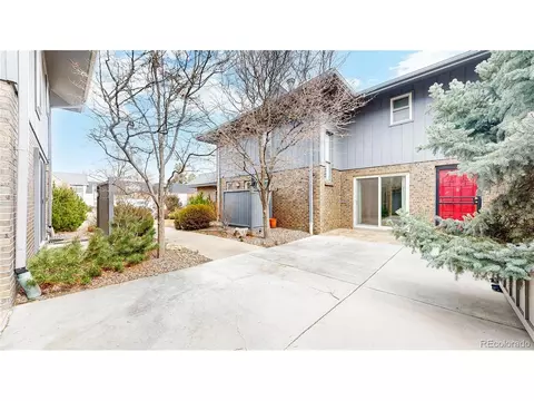Exterior - 5832 E Ithaca Pl, Denver, CO 80237 photo 6 of 8