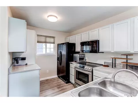 4587 Cornish Way, Denver, CO 80239 photo 10