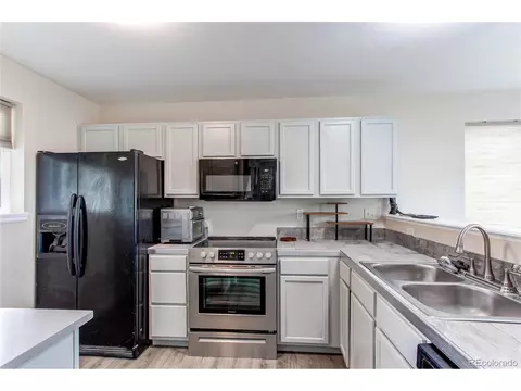 4587 Cornish Way, Denver, CO 80239 photo 11