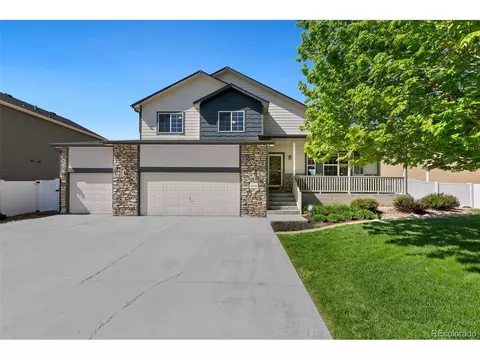 2116 Canada Goose Dr, Loveland, CO 80537