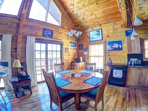 366 Kiowa St, Como, CO 80432 photo 3