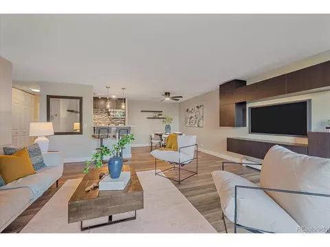 955 Eudora St #203E, Denver, CO 80220