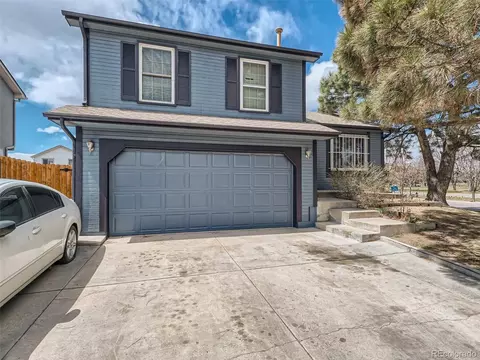 4895 Carson St, Denver, CO 80239 photo 1