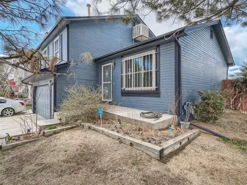 4895 Carson St, Denver, CO 80239 photo 3