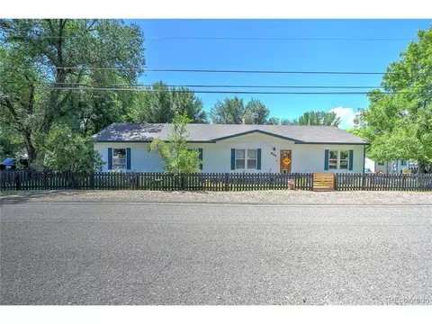 675 Orchard Ave, Silt, CO 81652