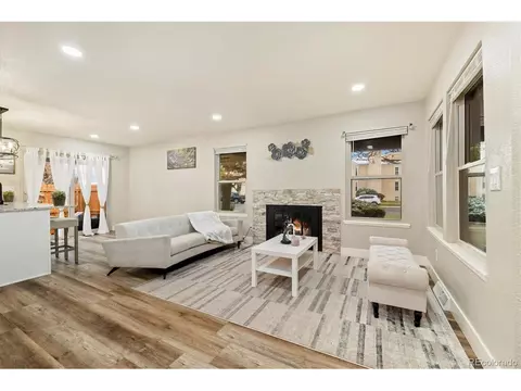 15195 E Jefferson Pl, Aurora, CO 80014