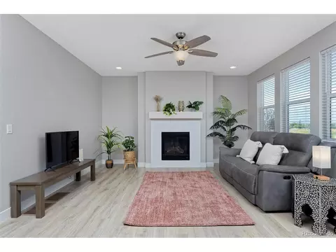 15545 E 47th Dr, Denver, CO 80239 photo 9