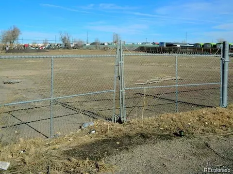 2252 Tower Rd, Aurora, CO 80011 photo 3