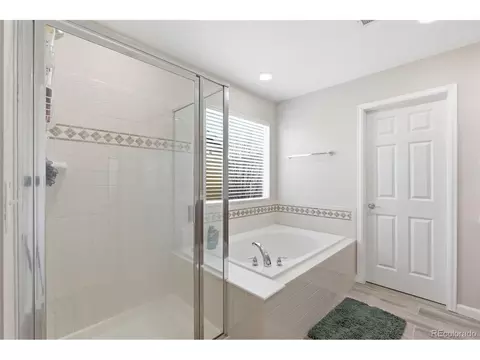 Bath - 3592 E 141st Pl, Thornton, CO 80602 photo 4 of 5