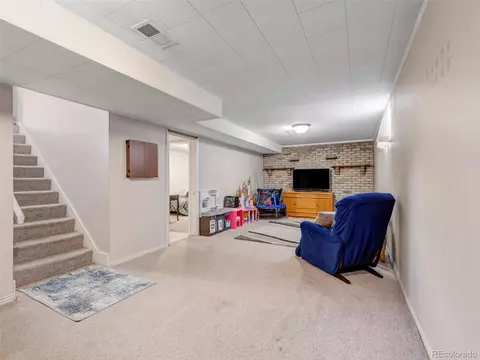7231 Larsh Dr, Denver, CO 80221 photo 15