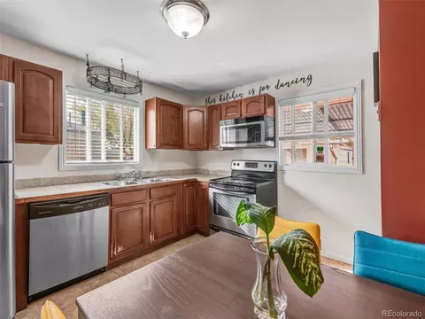 7231 Larsh Dr, Denver, CO 80221 photo 8