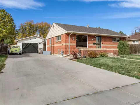 7231 Larsh Dr, Denver, CO 80221 photo 2