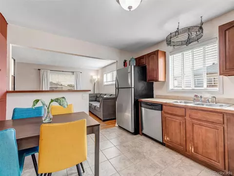 7231 Larsh Dr, Denver, CO 80221 photo 7