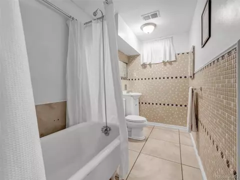 7231 Larsh Dr, Denver, CO 80221 photo 17