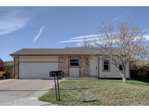 265 Cleveland Ct, Bennett, CO 80102
