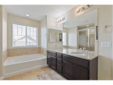 Bath - 25771 E Archer Ave, Aurora, CO 80018 photo 2 of 5