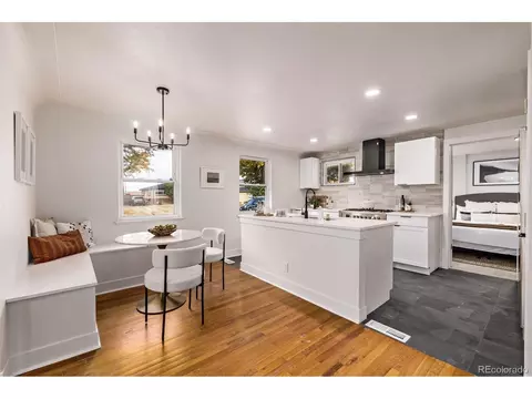 5550 E Thrill Pl, Denver, CO 80207 photo 8