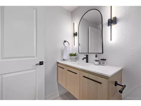 5550 E Thrill Pl, Denver, CO 80207 photo 21