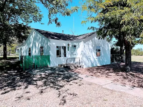 302 Dalton Ave, La Junta, CO 81050