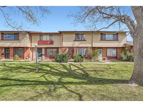 439 S Balsam St, Lakewood, CO 80226
