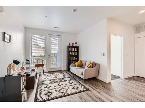8475 E 36th Ave #211, Denver, CO 80238 photo 2