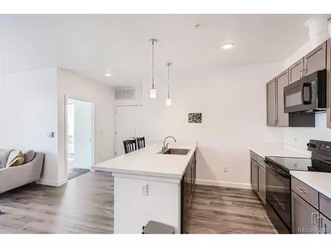 8475 E 36th Ave #211, Denver, CO 80238 photo 3
