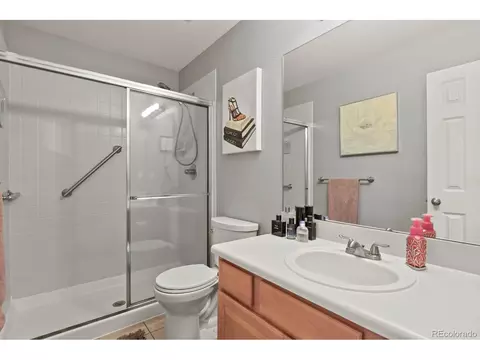 Bath - 8739 Triple Crown Dr, Longmont, CO 80504 photo 4 of 5