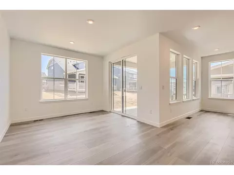 24484 E Pacific Pl, Aurora, CO 80018 photo 8