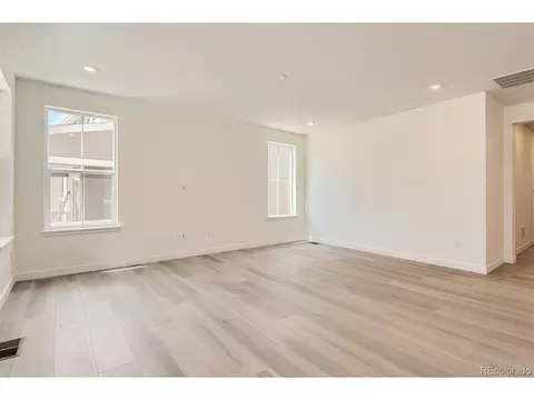 24484 E Pacific Pl, Aurora, CO 80018 photo 7
