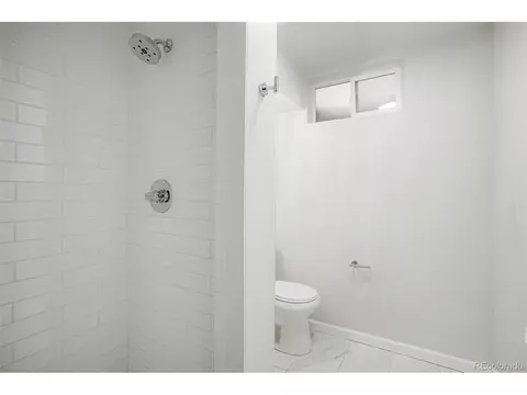 6921 Avrum Dr, Denver, CO 80221 photo 12