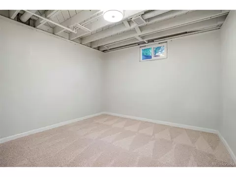 6921 Avrum Dr, Denver, CO 80221 photo 17