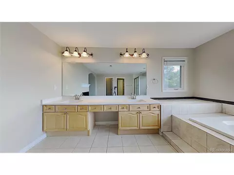 Undisclosed, Aurora, CO 80016 photo 19