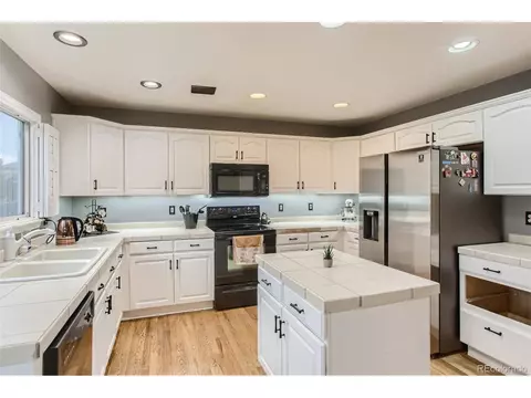 19981 E 59th Pl, Aurora, CO 80019 photo 6
