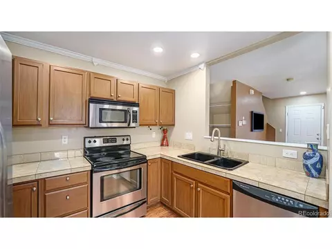 5015 E 100th Dr, Thornton, CO 80229 photo 4