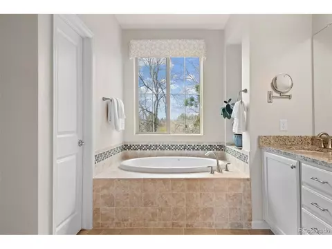 Bath - 9025 E Phillips Dr, Centennial, CO 80112 photo 4 of 5