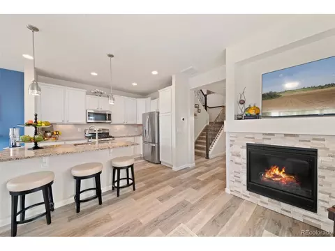 Kitchen - 9025 E Phillips Dr, Centennial, CO 80112 photo 6 of 8