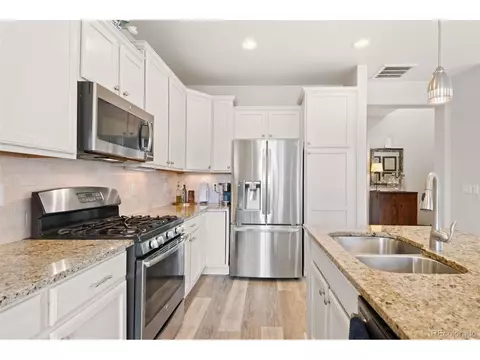 Kitchen - 9025 E Phillips Dr, Centennial, CO 80112 photo 7 of 8