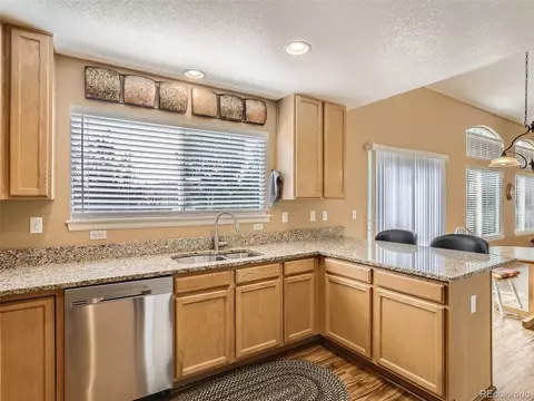 18832 E Berry Dr, Aurora, CO 80015 photo 9